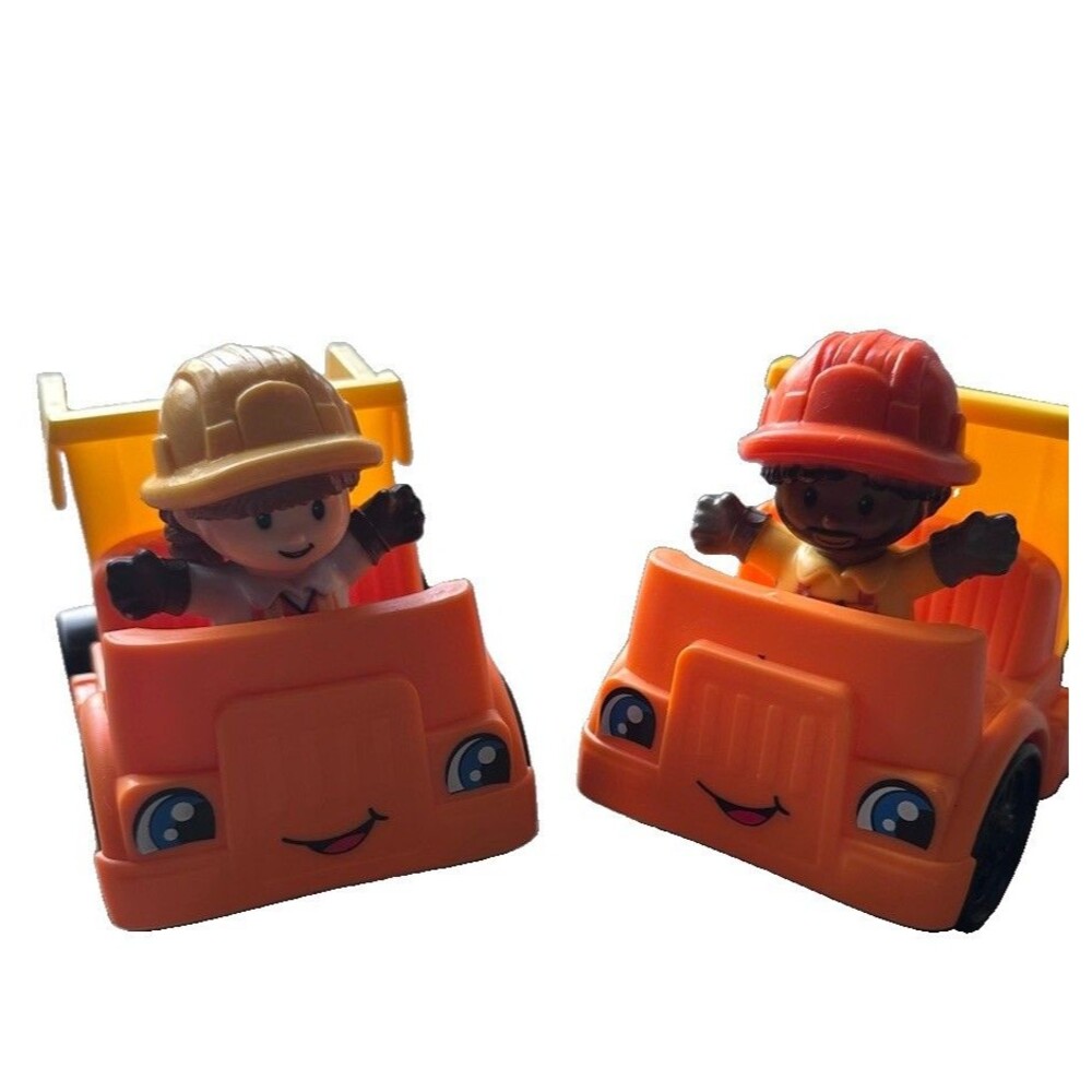 Fisher Price Little People Wheelies Dump Trucks Construction Workers Lot of 4